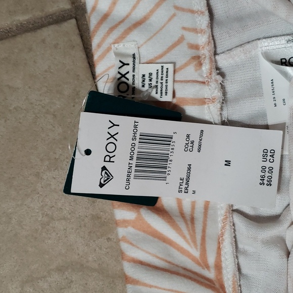 Roxy Current Mood Short- M - Picture 5 of 5